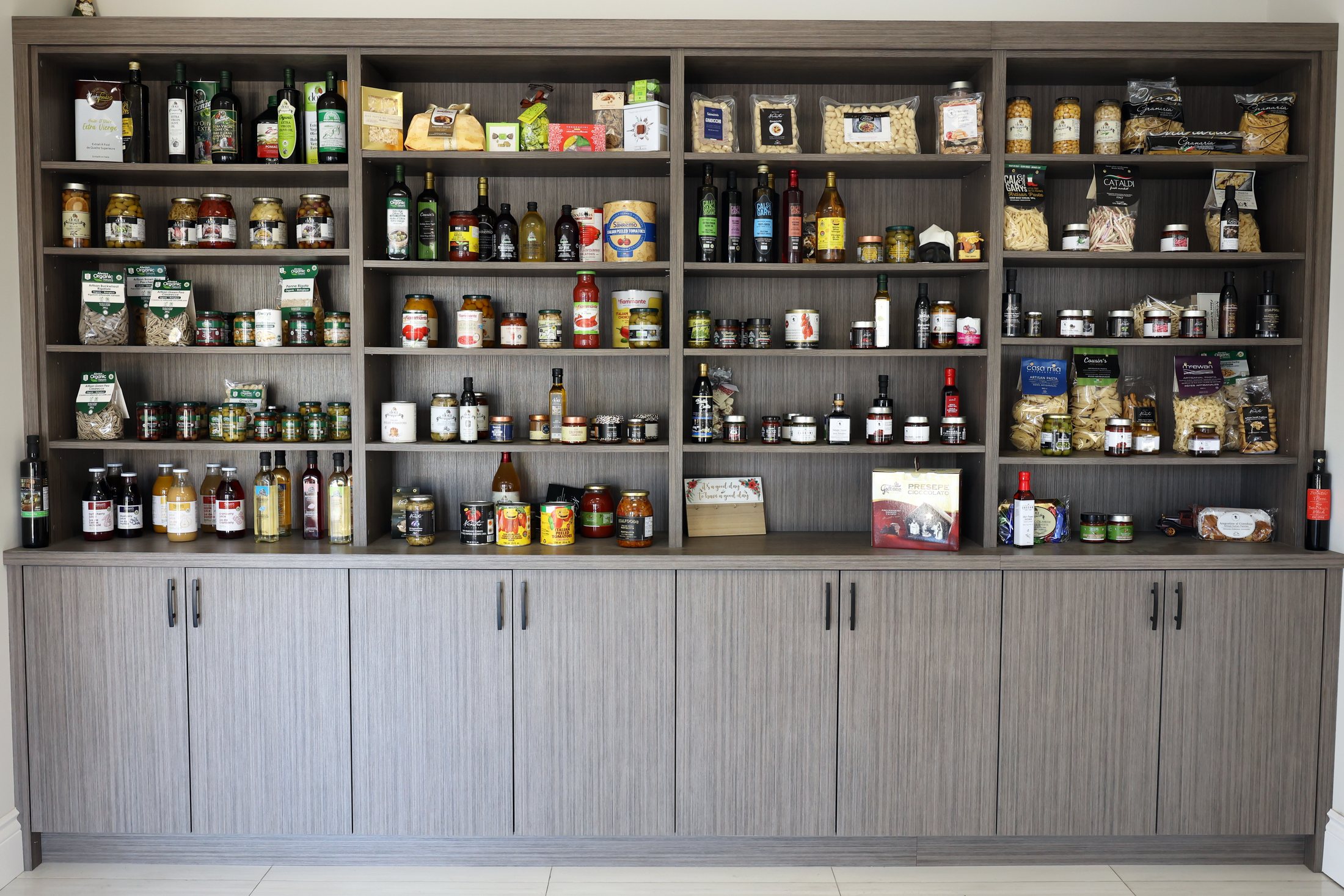 Italian food products at S.V. La Costa